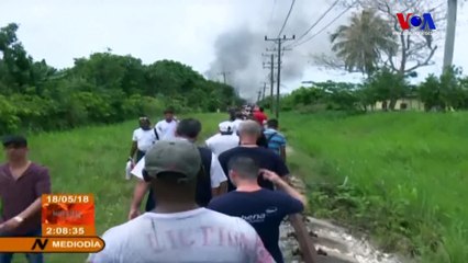 Küba'da Yolcu Uçağı Düştü