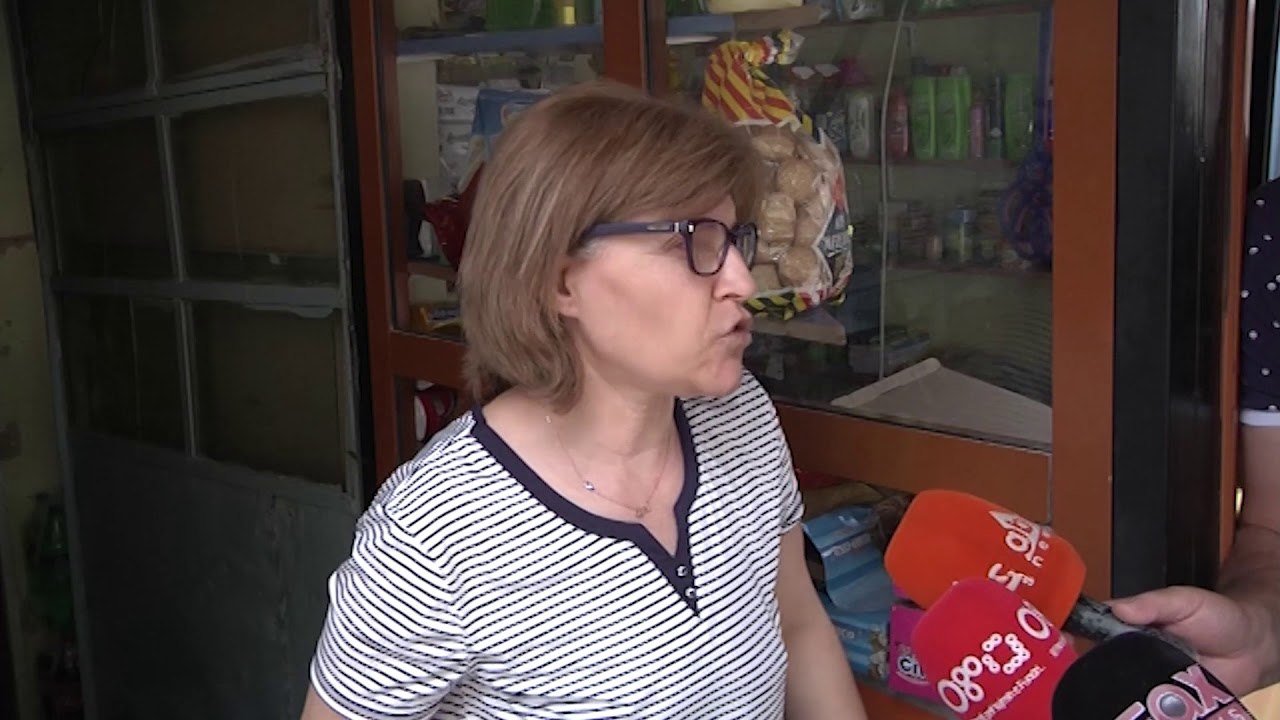 Në shtëpinë e Albert Veliut