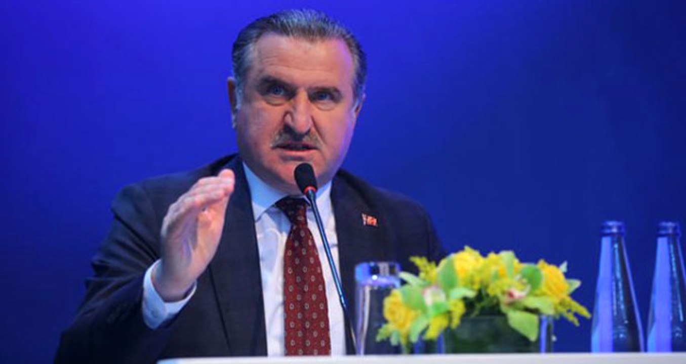 Gençlik ve Spor Bakanı Osman Aşkın Bak, Fenerbahçe Doğuş'u Tebrik Etti