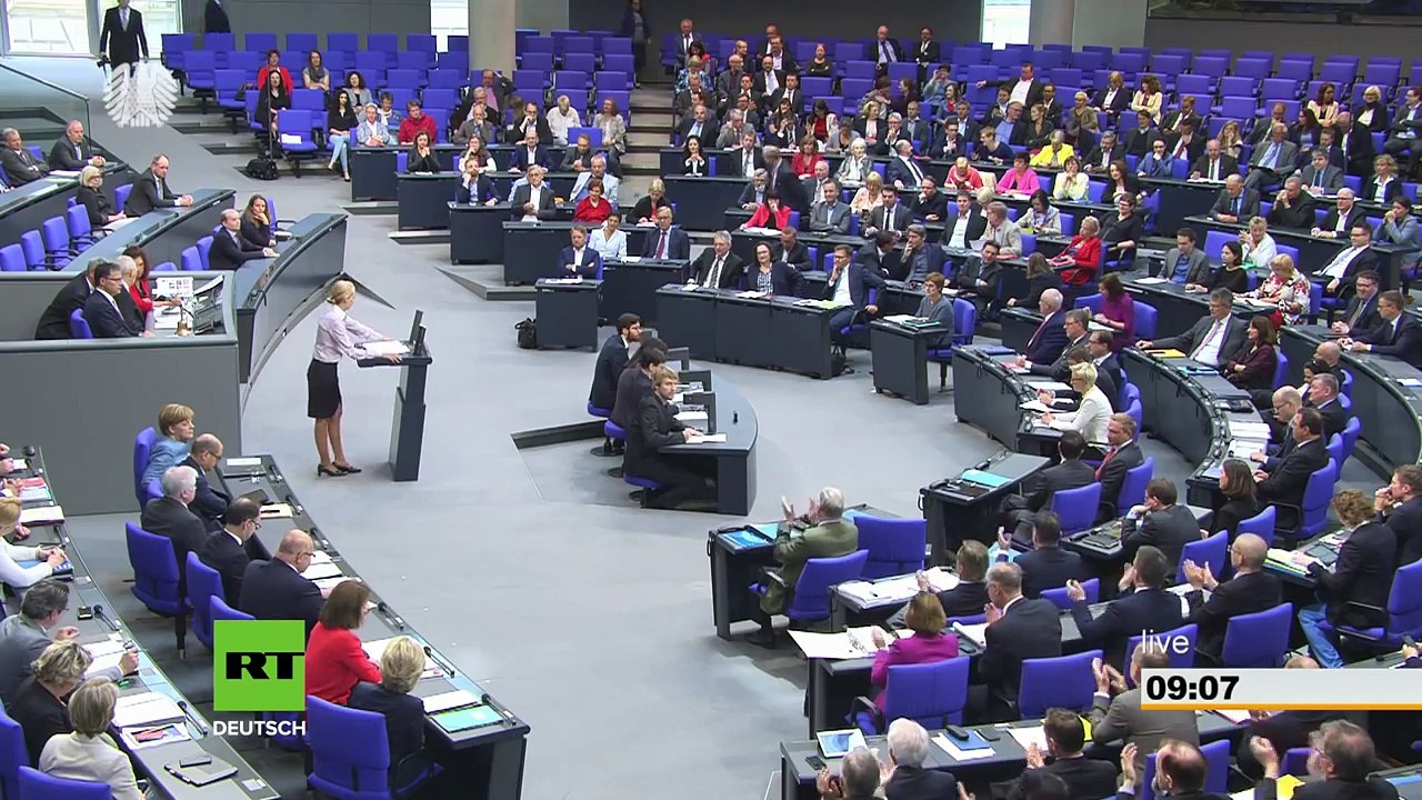 Pfui- und Buhrufe: AfD-Frau Weidel sorgt mit polemischer Rede für Eklat im Bundestag