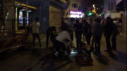 Kadıköy'de bıçaklı kavga - İSTANBUL