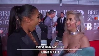Red Carpet - Live from The BRIT Awards 2017 (Vevo UK)