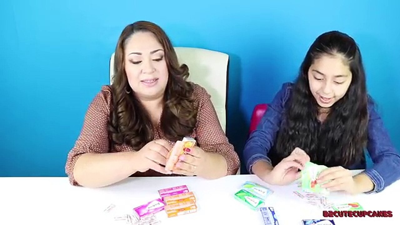 100 PIECES OF GUM CHALLENGE!! B2cutecupcakes