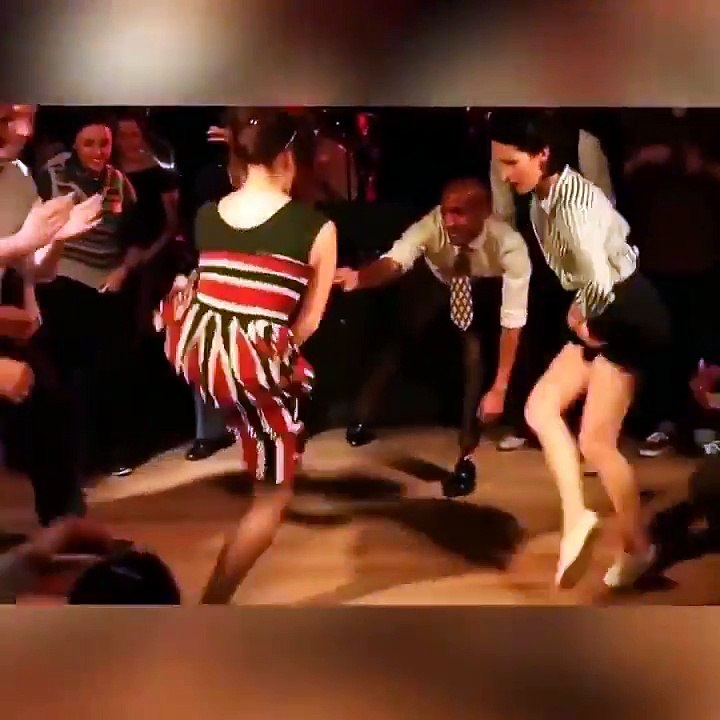 Street dancing like this your never seen before