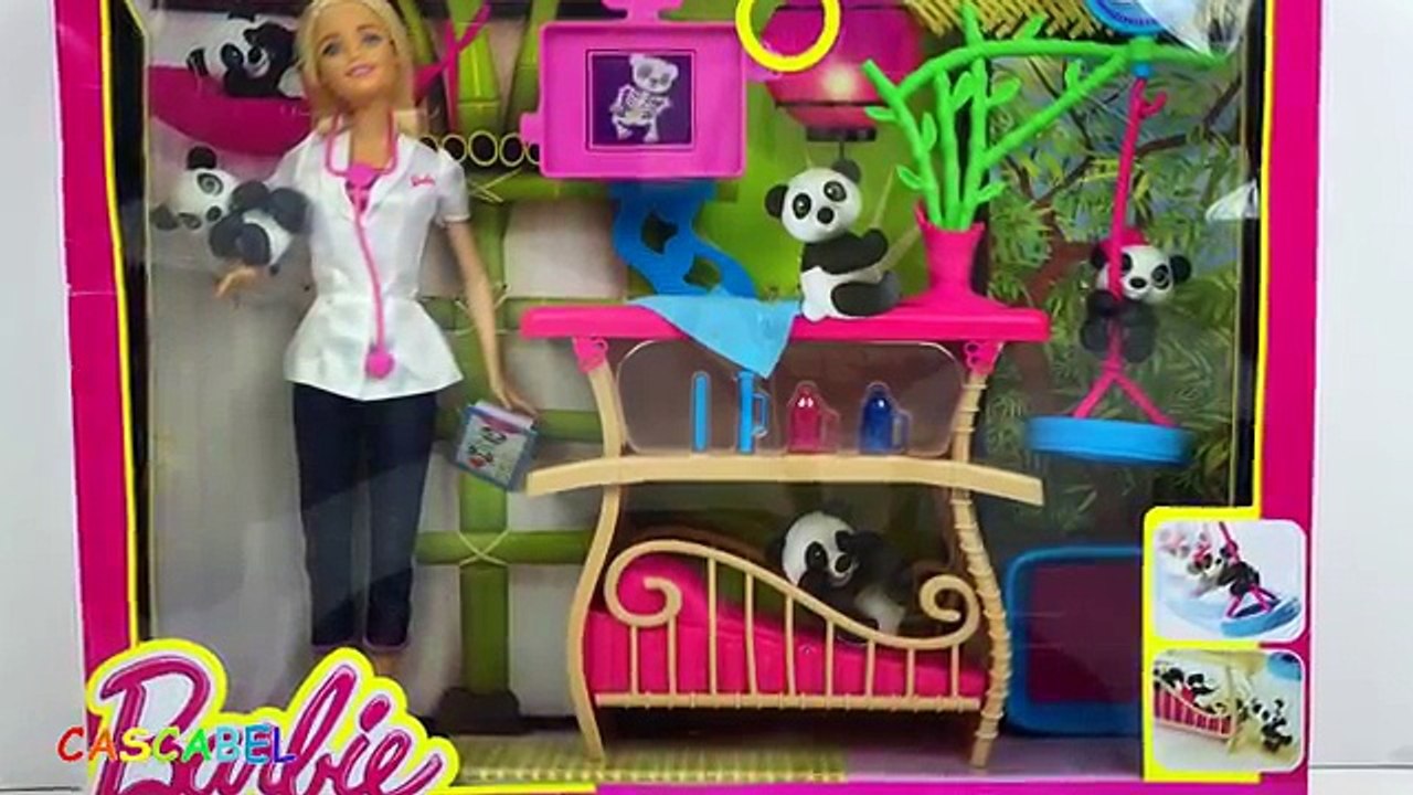 BARBIE PROFESIONES CUIDADORA DE PANDAS BARBIE VETERINARIA CON ESTETOSCOPIO OTOSCOPIO Y BIBERONES