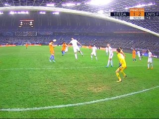 Pelle Memberikan Assist untuk Kemenangan Shandong Luneng Di Menit Terakhir