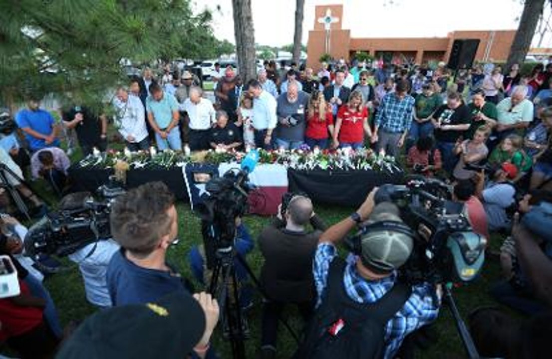 Governor: Teen gunman who killed 10 at Texas school planned suicide