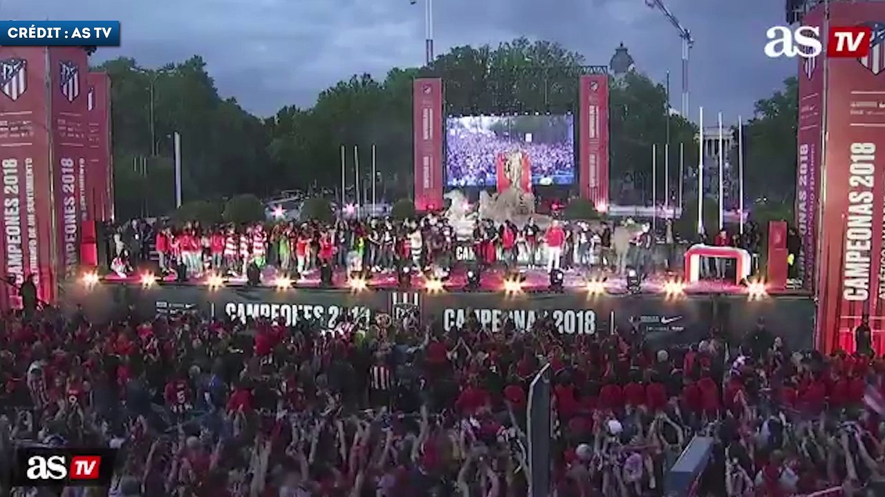 Les supporters de l'Atlético incitent Griezmann...
