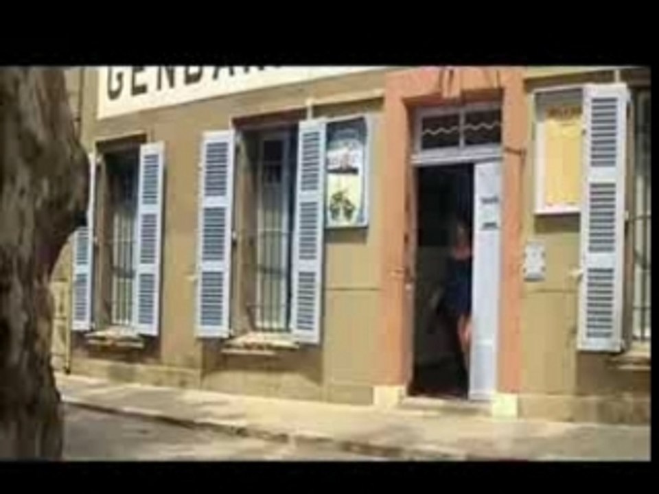 La marche des gendarmes - edguy