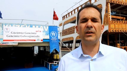 Gençler su altına Atatürk için daldı, Türk Bayrağı açtı