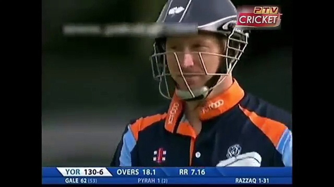 Abdul Razzaq Brilliant Slower Ball Wicket vs Yorkshire