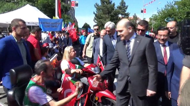 Bakan Soylu Diyarbakır'da 19 Mayıs kutlamalarına katıldı