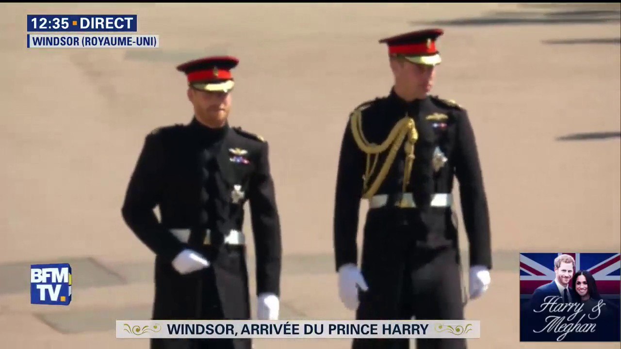 Le prince Harry arrive avec son frère William à la chapelle Saint-Georges