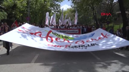 CHP Gençlik Kolları Anıtkabir'e Yürüdü