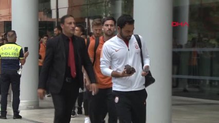 Galatasaray Kafilesi Otelden Ayrıldı