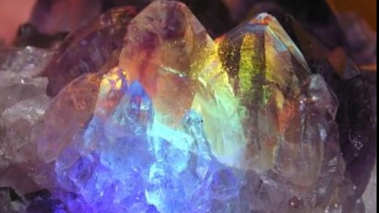 Crystal weapons uncovered in an historical Spanish tomb