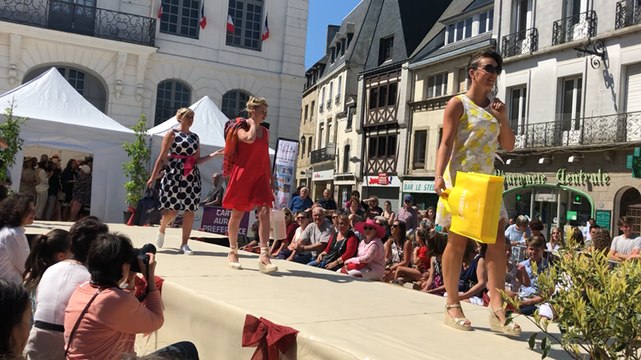 10e Défilé de mode de la fédération de commerçants Auray préférence