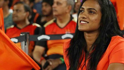 IPL 2018: PV Sindhu, Sai Dharam Tej Cheers For Sunrisers Hyderabad against KKR | वनइंडिया हिंदी