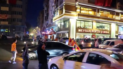 Galatasaraylı taraftarlar şampiyonluğu kutluyor - TEKİRDAĞ