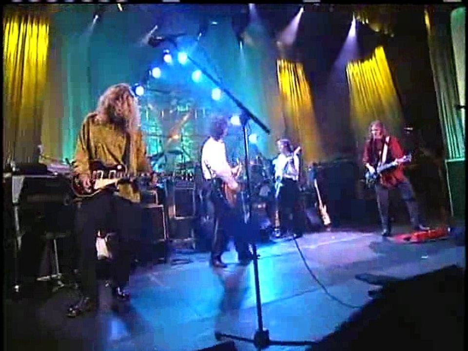 Led Zeppelin perform Rock and Roll Hall of Fame when the levee breaks w neil young 1995