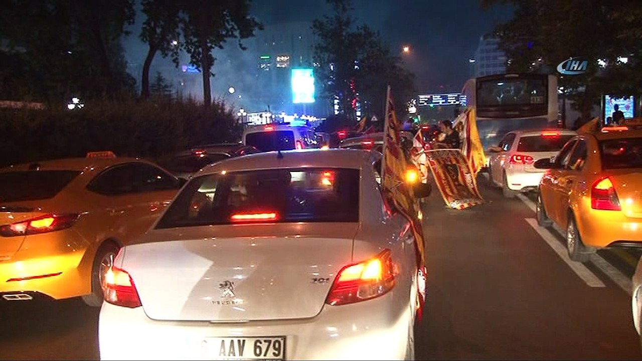 Kızılay’da Galatasaraylı taraftarların şampiyon...