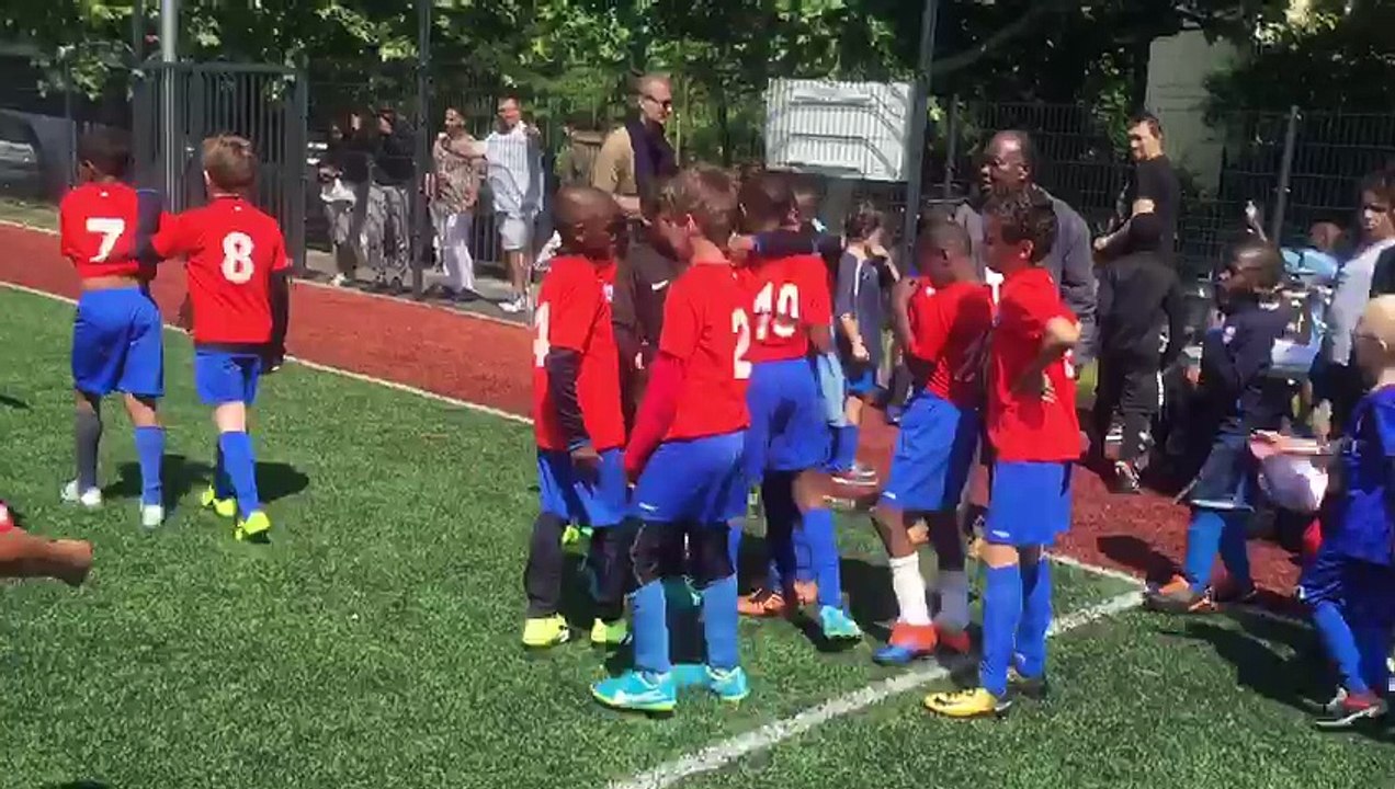 Célébration victoire tournoi U9 bel air samedi 19 mai 2018 !!!! bravo et merci à l'animation de NABIL