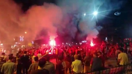 Galatasaray şampiyonluğu Bursa'da coşku ile kutlandı
