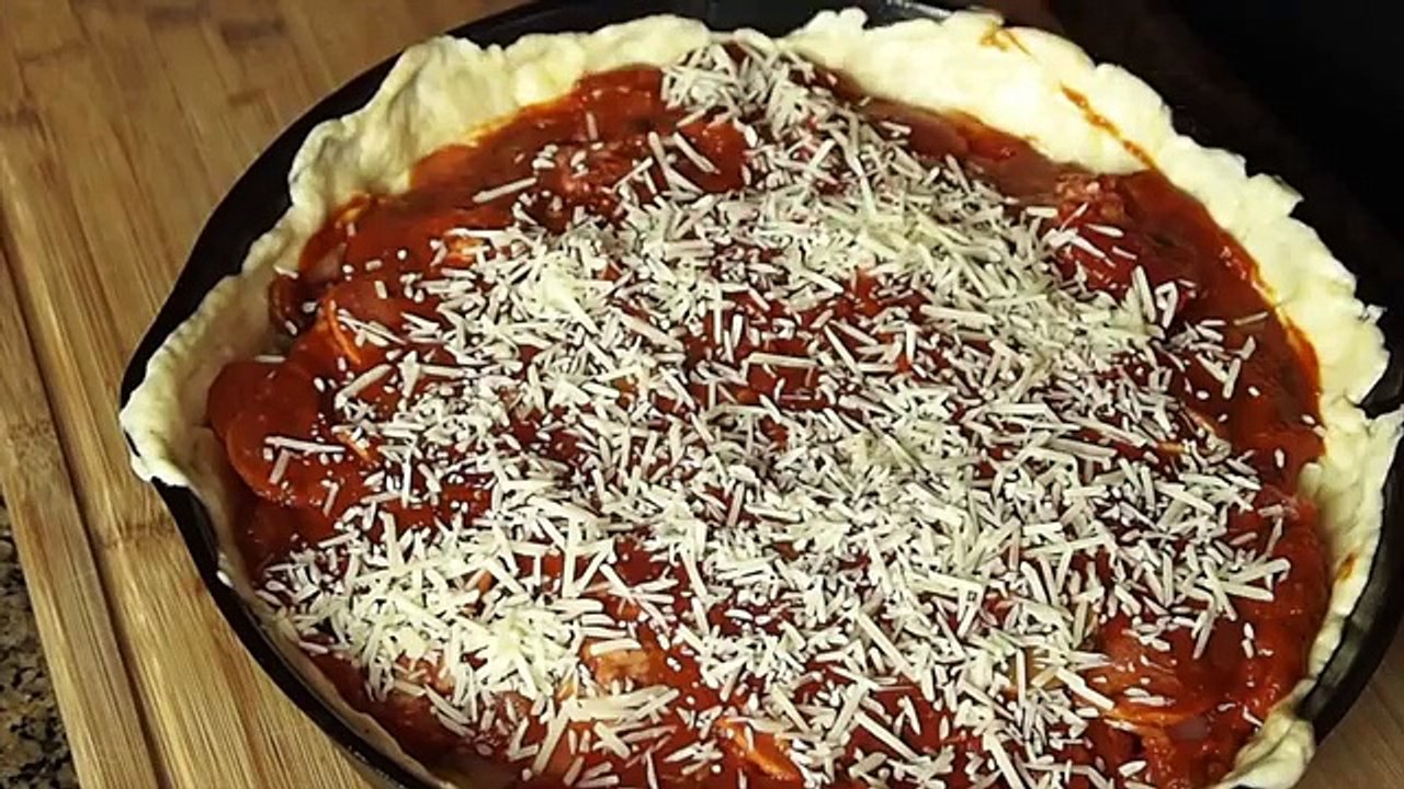 Meat Lovers Deep Dish Pizza Recipe! video Dailymotion