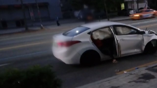 음주운전 차량 가로수 들이받아...1명 부상 / YTN