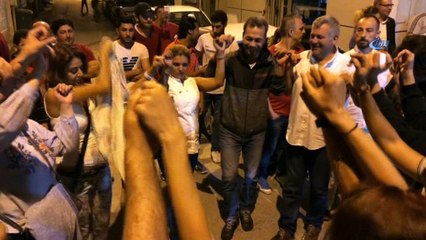 Düğün değil sahur... Müzik eşliğinde mahalleyi sahura kaldırdılar
