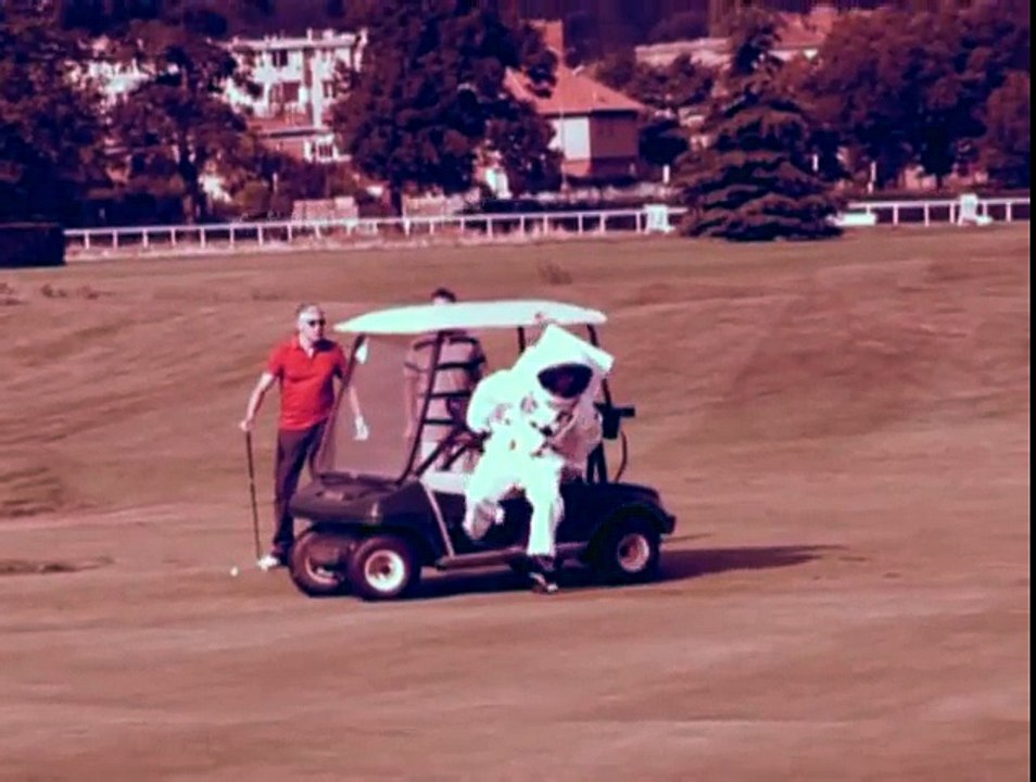 ASTRONAUT (REMI GAILLARD)
