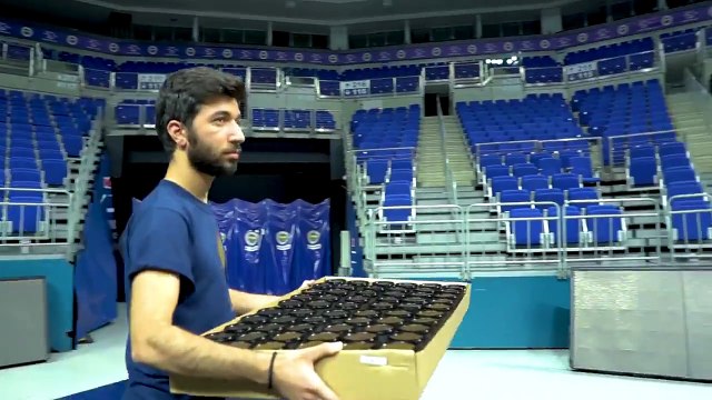 19 Mayıs Atatürk’ü Anma, Gençlik ve Spor Bayramımız İçin 60.000 Bardak İle Yapılan Muhteşem Atatürk Portresi