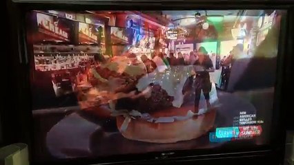 Burgers By The Beach - Travel Channel FOOD PARADISE