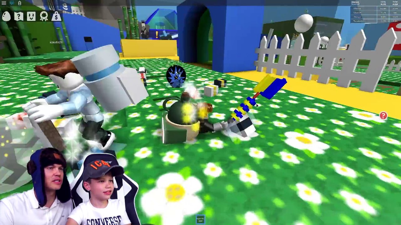 Собираем МЕД в Roblox Bee Swarm Simulator новое...