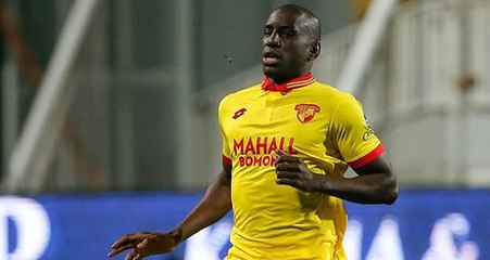 Demba Ba Çin'den Gelen 12 Milyon Dolarlık Teklifi Kabul Etti