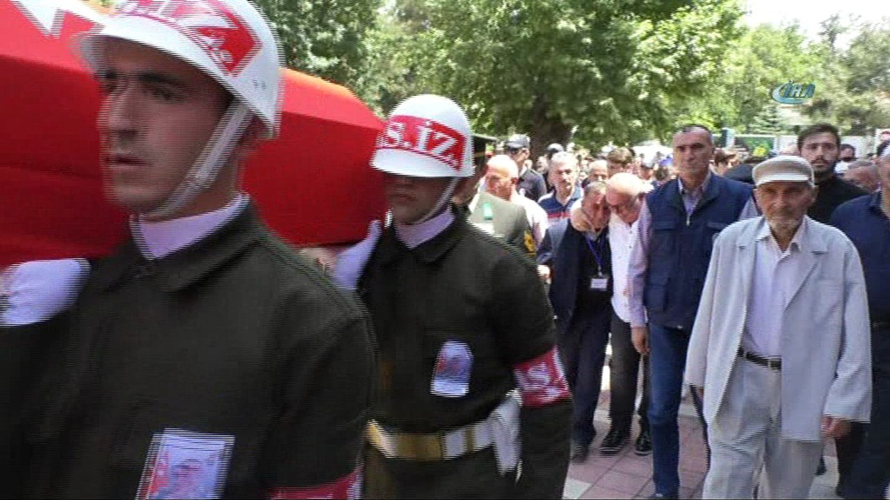 Terhisine 70 gün kala şehit olan asker Recep Yıldırım son yolculuğuna uğurlanıyor