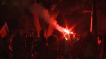 Galatasaraylı Futbolcular Şampiyonluğu Taraftarı ile Kutladı