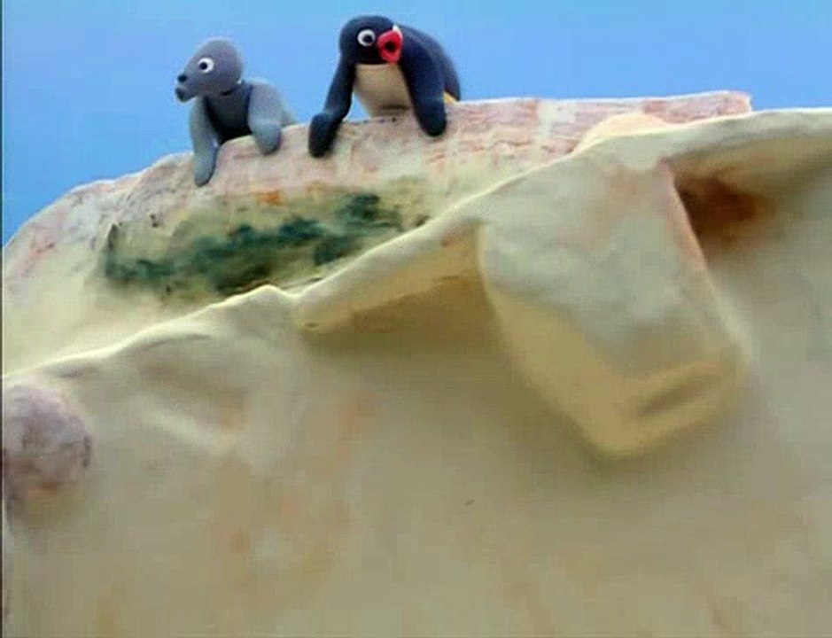 Pingu 09 Barrel of Fun