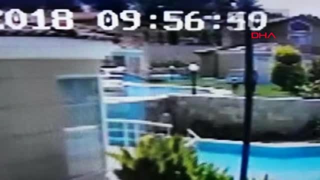 Aydın-Havuza Düşen Anneanne ve 3 Yaşındaki Torunu Yaşamını Yitirdi