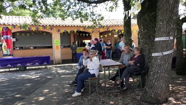 Alpes-de-Haute-Provence : une Pentecôte dans les règles provençales à Aiglun !