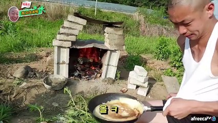 화덕에 구운 대왕 초코파이 만들어서 먹방 (크기가 ㄷㄷ)