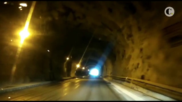 Les phénomènes étranges d'eau du barrage Colombien