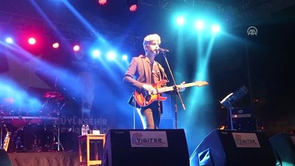 Manuş Baba" Tekirdağ'da Konser Verdi