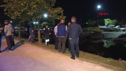 Bakırköy'de Otomobil Dereye Uçtu