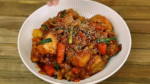 Dakbokkeumtang (Korean Spicy Chicken Stew)