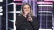 Kelly Clarkson Addresses Santa Fe Shooting at Billboard Music Awards | Billboard News