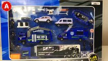 Открываем Игрушки Полицейские Машинки вместе с ЛитлБой Адам Unpacking Police Cars Toys with LittleBo