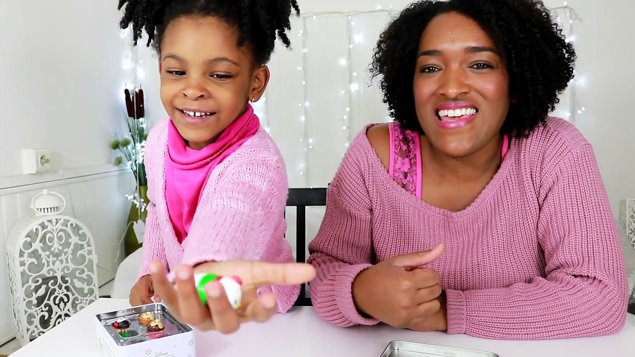 UNBOXING COFFRET DISNEY TSUM TSUM SQUISHIES DE NOEL (JOUET)