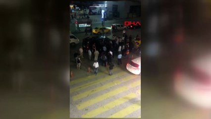 Akıl almaz olay! Yolcuları araçtan indirip...