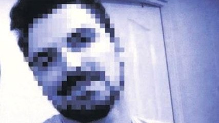 Öğretmen Koca "Bana Ev İşleri Yaptırıyor" Dediği Eşine Boşanma Davası Açtı